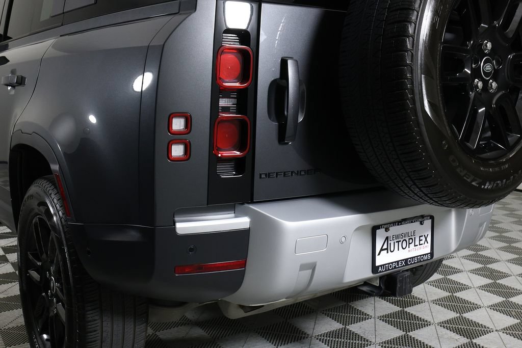 Used 2025 Land Rover Defender 110 S AWD/4WD image 46