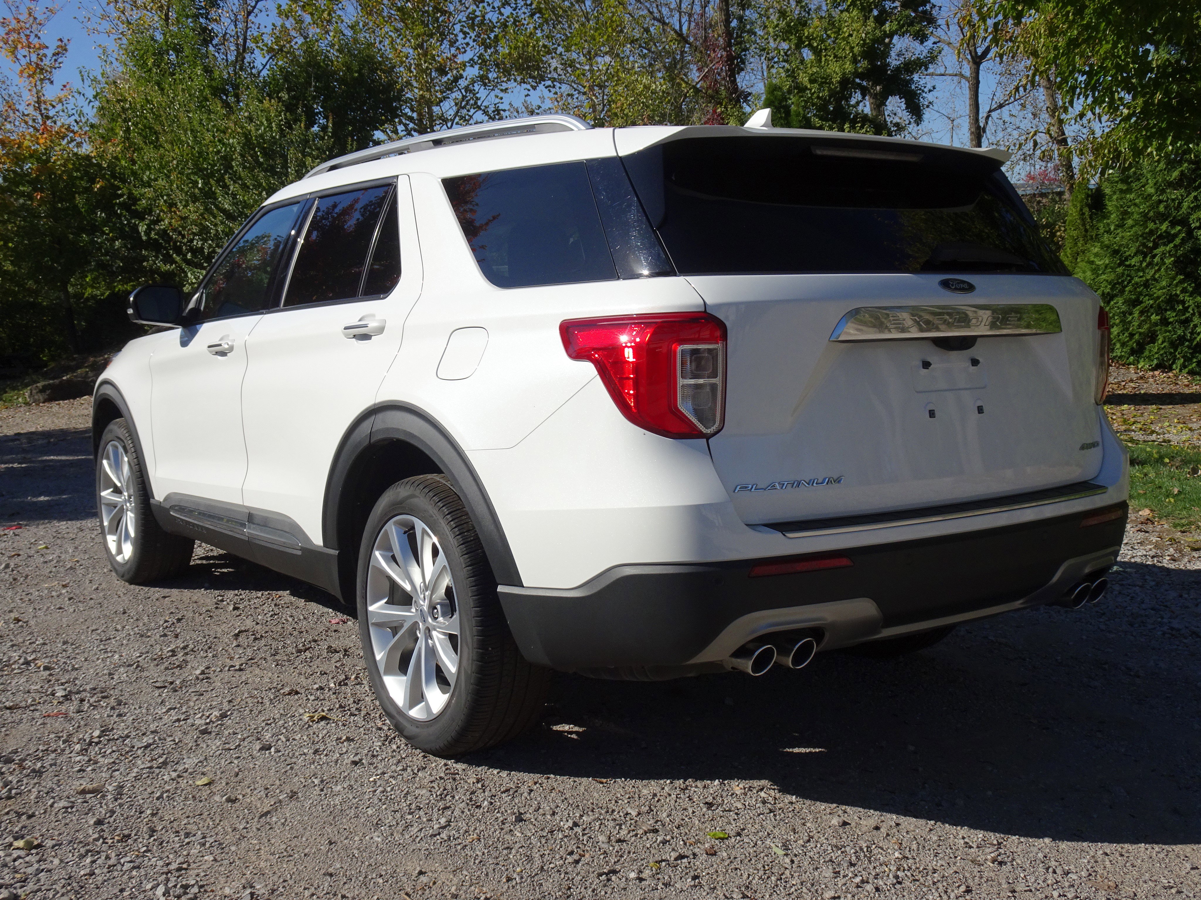 Used 2023 Ford Explorer Platinum w/ Equipment Group 601A image 7