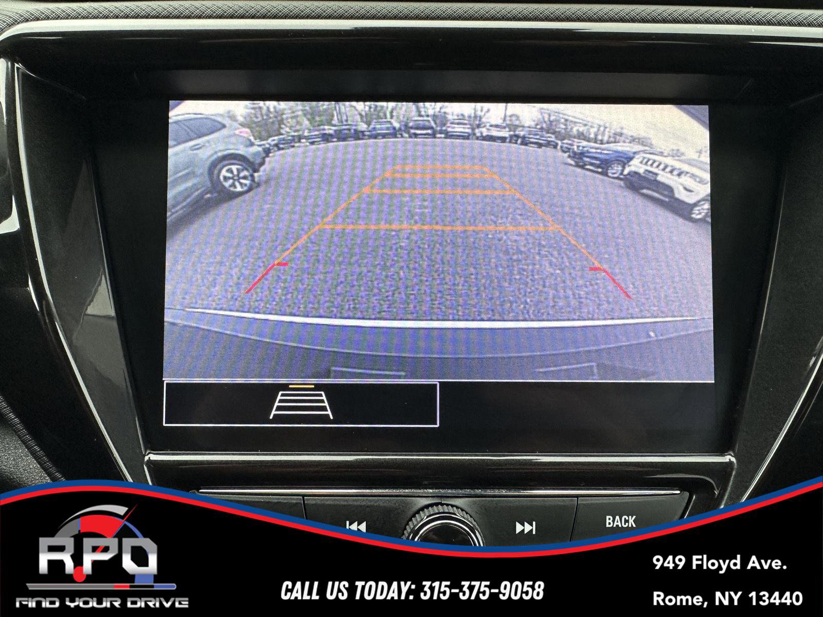 Used 2021 Chevrolet TrailBlazer LT w/ Sun and Liftgate Package AWD/4WD image 22