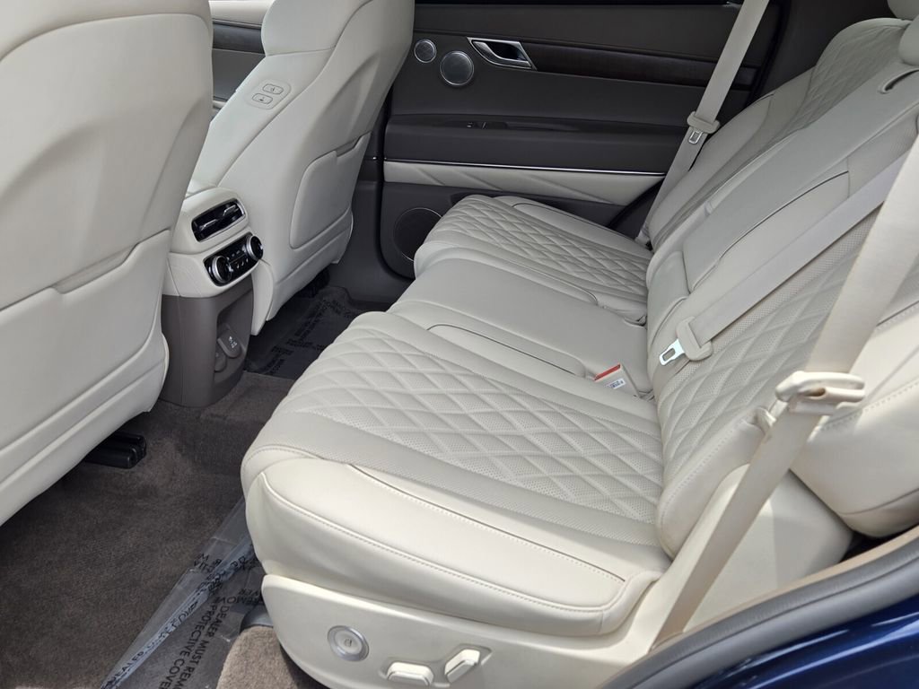 Used 2023 Genesis GV80 3.5T w/ Prestige Package AWD/4WD image 11