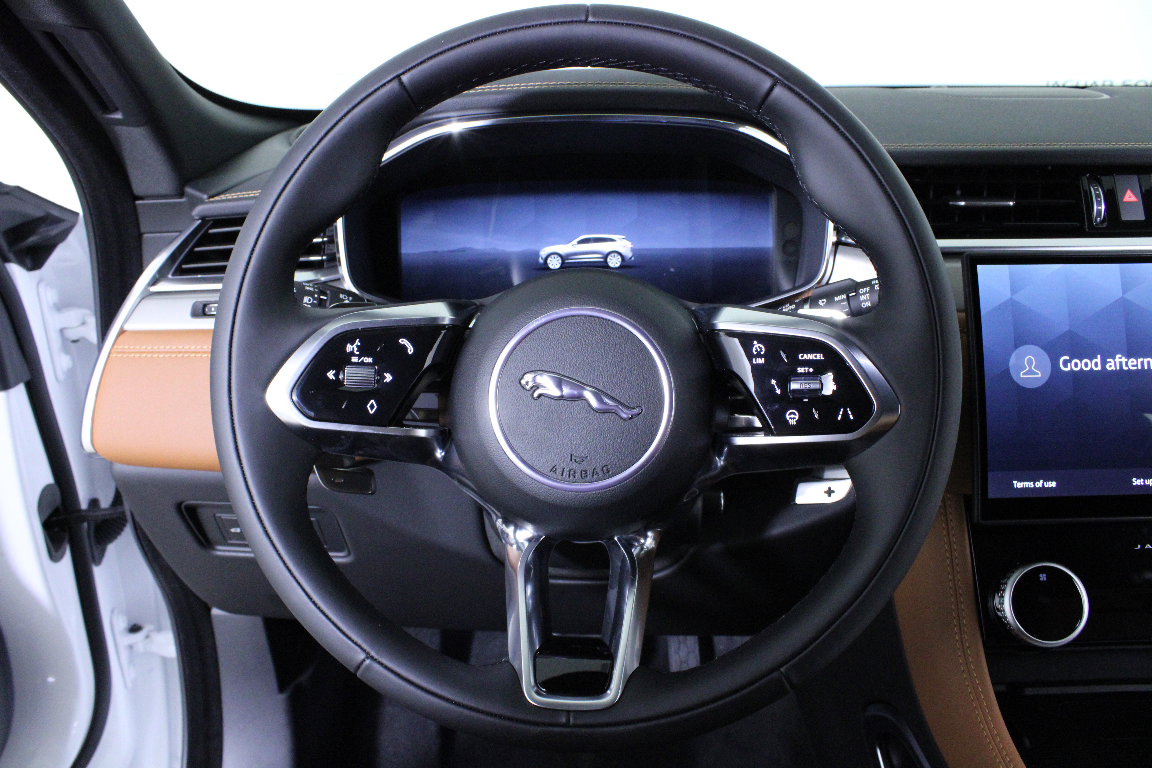 New 2026 Jaguar F-PACE R-Dynamic S image 17