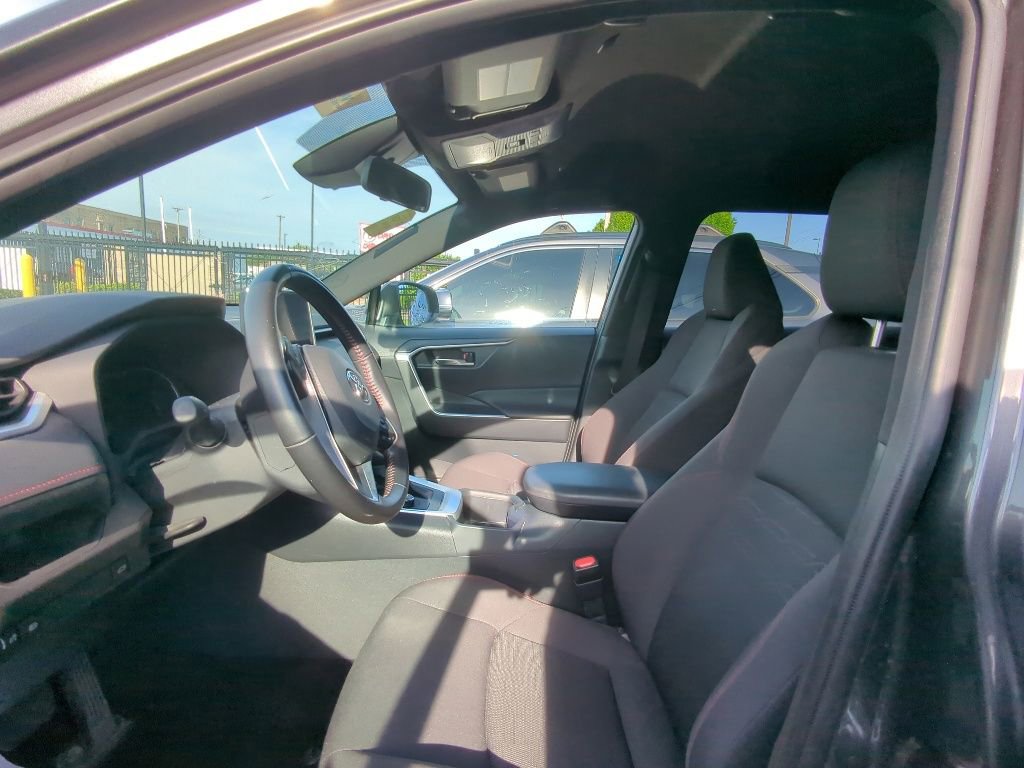 Used 2023 Toyota RAV4 SE AWD/4WD image 6