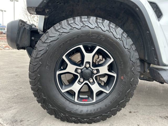 Used 2020 Jeep Wrangler Unlimited Sahara w/ Uconnect 4C Nav & Sound Group image 29