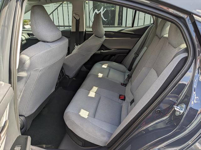 Used 2025 Toyota Camry LE image 11