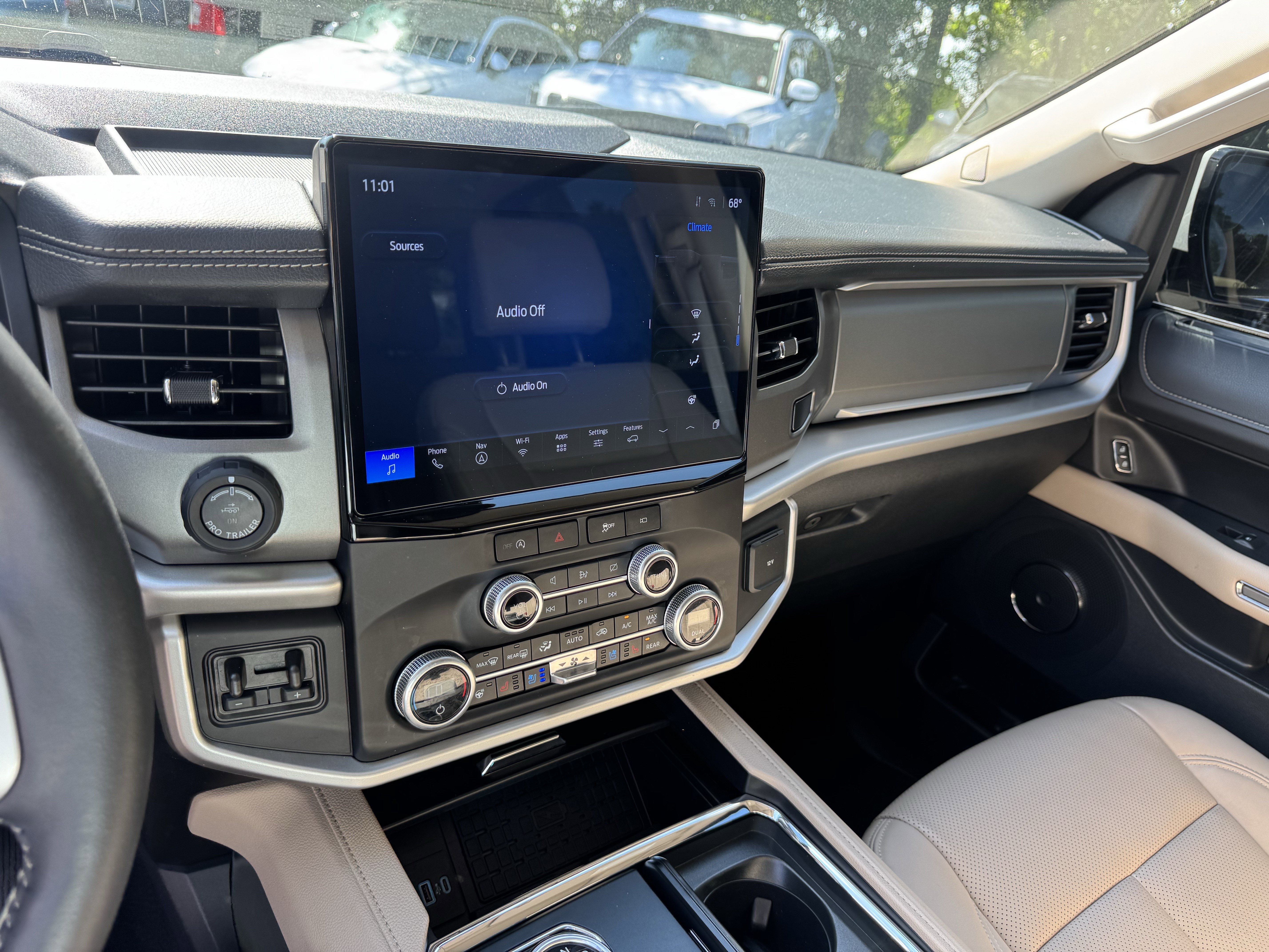 Used 2024 Ford Expedition Max XLT RWD image 29