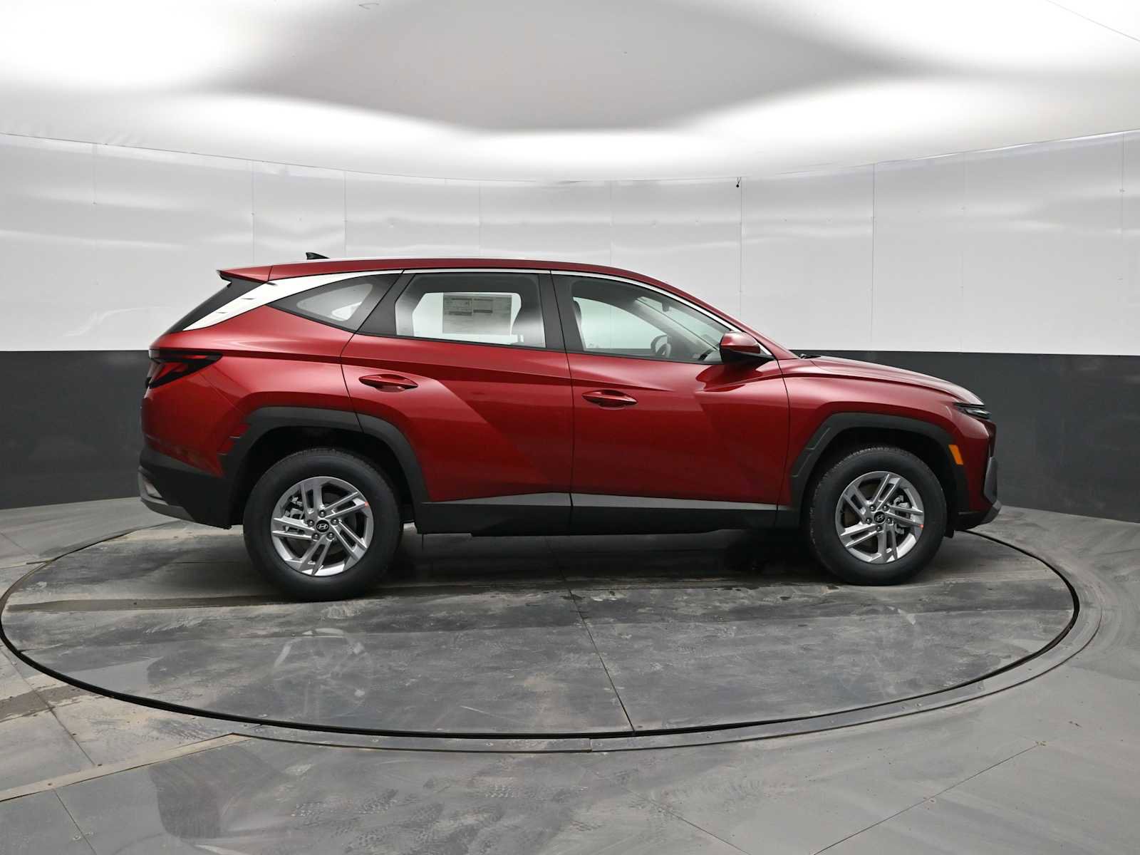 New 2026 Hyundai Tucson SE image 9