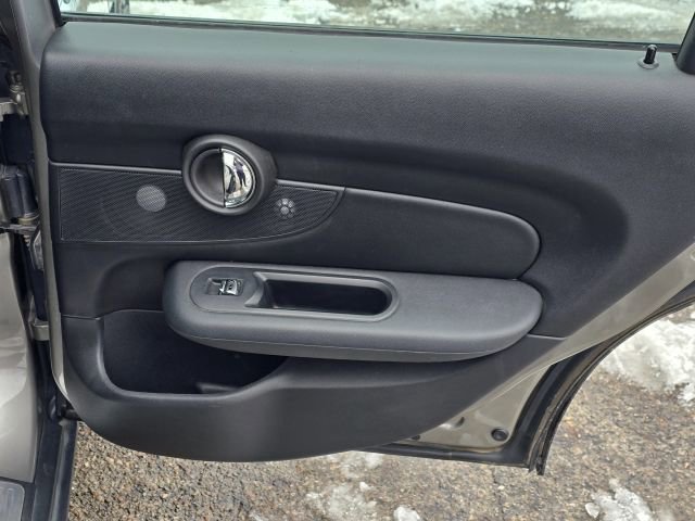 Used 2017 MINI Cooper Clubman ALL4 image 14