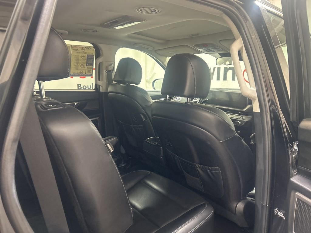 Used 2025 Kia Telluride S image 15