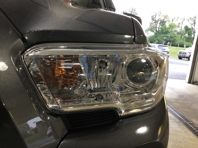 Used 2022 Toyota Tacoma SR image 7