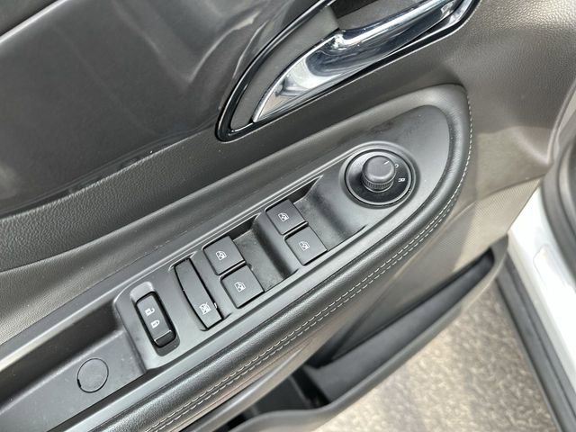 Used 2022 Buick Encore Preferred w/ Safety Package image 23