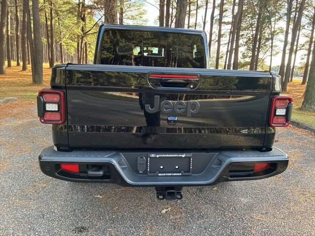 Used 2023 Jeep Gladiator Overland image 5