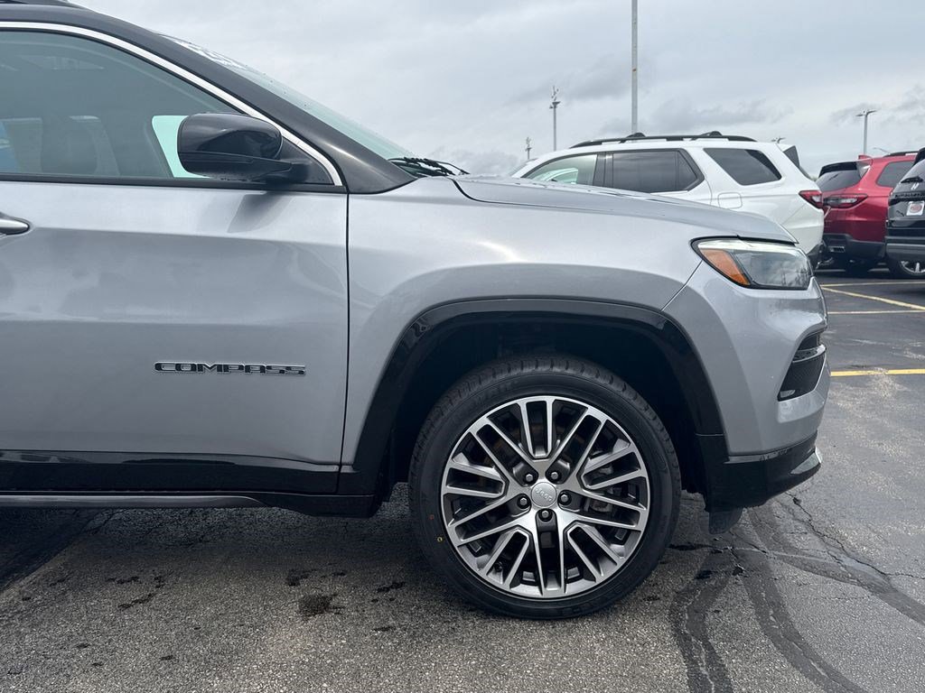 Used 2023 Jeep Compass Limited w/ Elite Group image 15