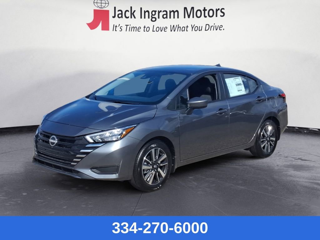 New 2025 Nissan Versa SV w/ Trunk Package