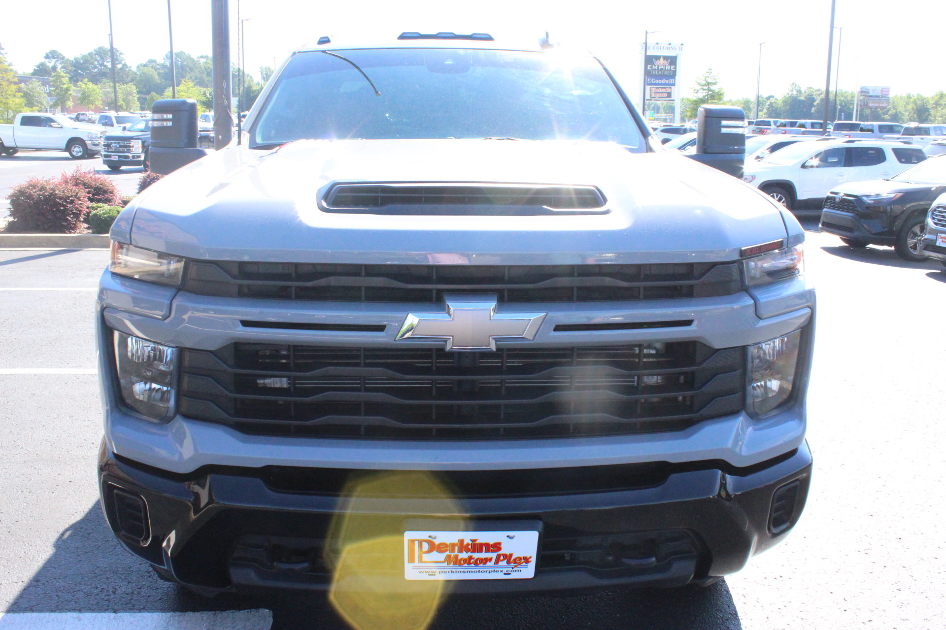 Used 2024 Chevrolet Silverado 2500 Custom w/ Custom Value Package AWD/4WD image 3