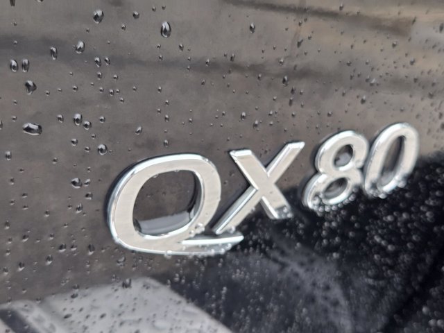 Used 2022 INFINITI QX80 Luxe w/ Cargo Package AWD/4WD image 18