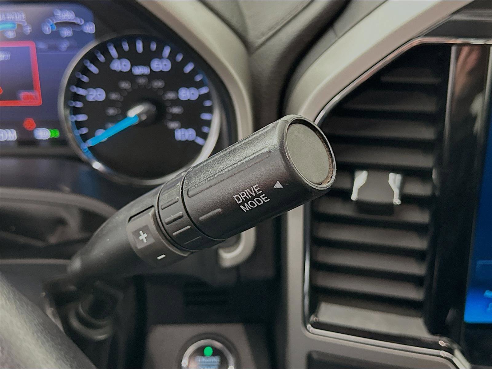 Used 2022 Ford F350 Lariat w/ Lariat Ultimate Package image 18