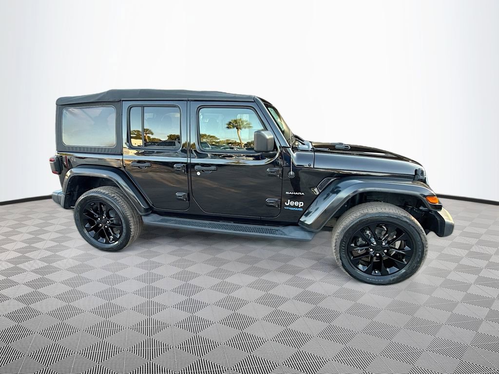 Used 2021 Jeep Wrangler Unlimited Sahara AWD/4WD image 5