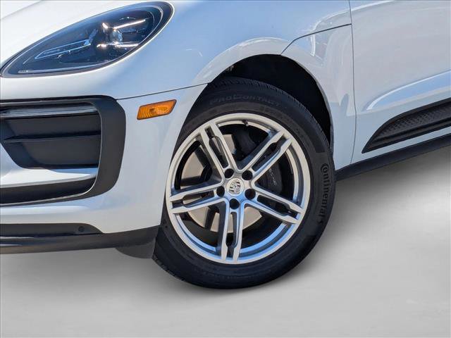 Used 2023 Porsche Macan Turbo image 22