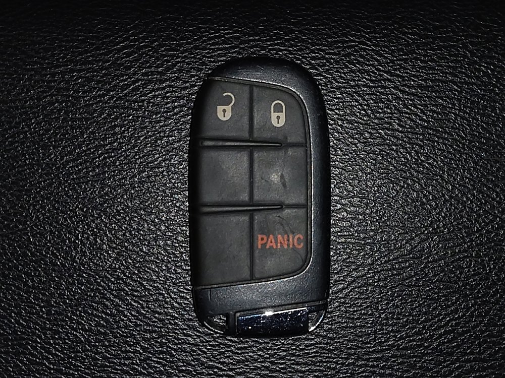 Used 2024 Jeep Compass Latitude image 32