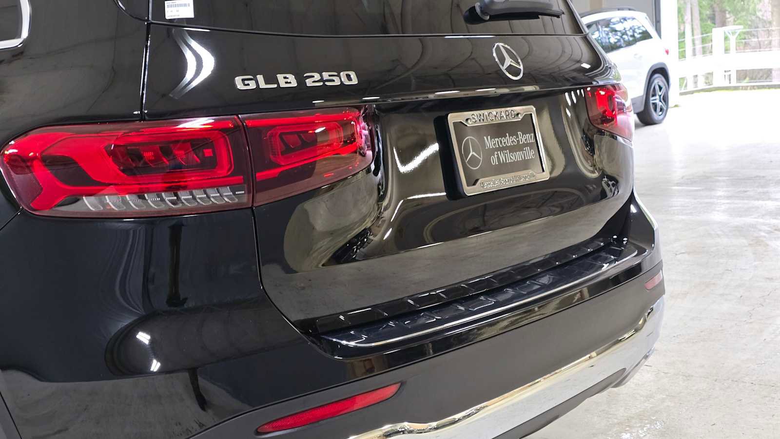 Certified 2023 Mercedes-Benz GLB 250 GLB 250 image 14