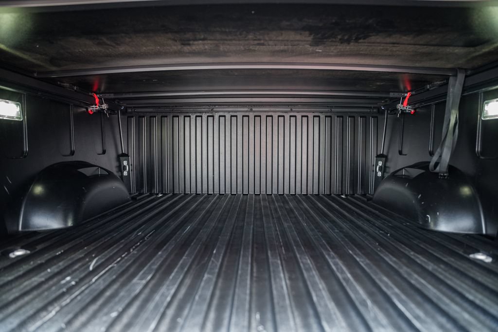 Used 2025 Toyota Tundra Platinum AWD/4WD image 12