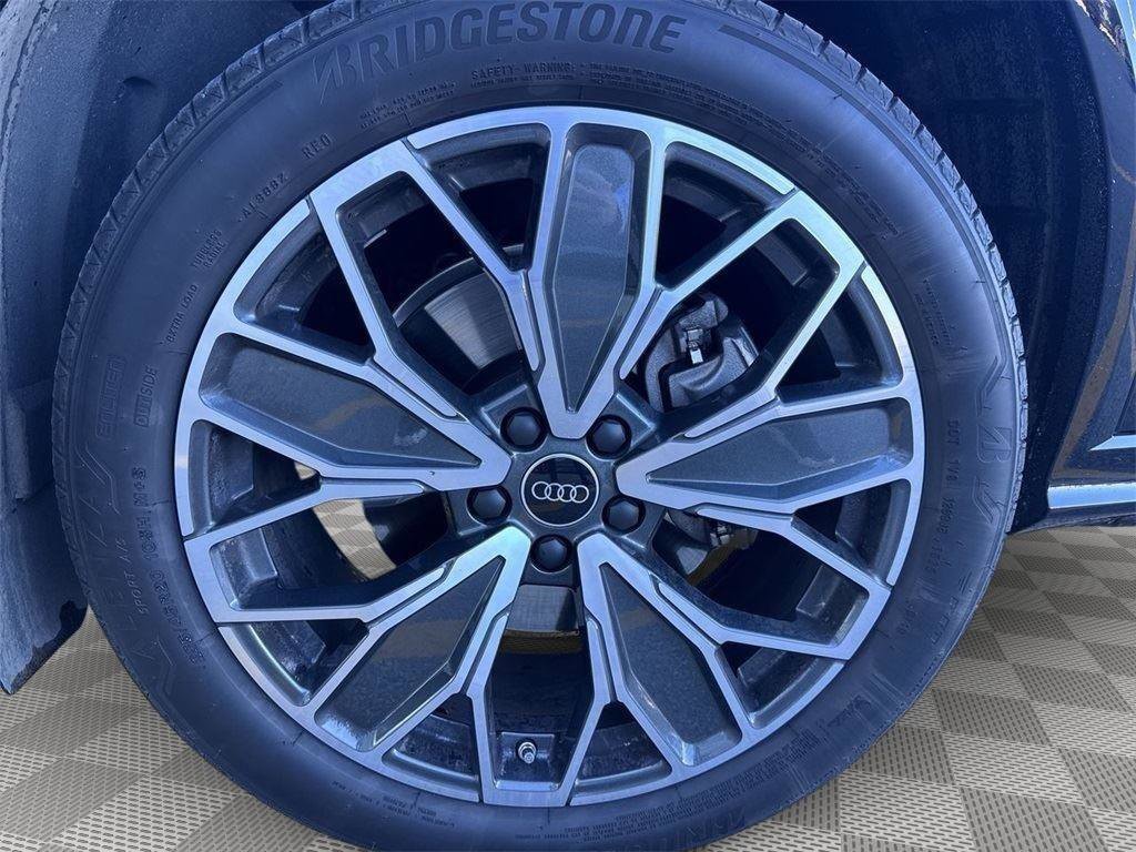 Used 2025 Audi Q5 Premium Plus w/ Premium Plus image 10