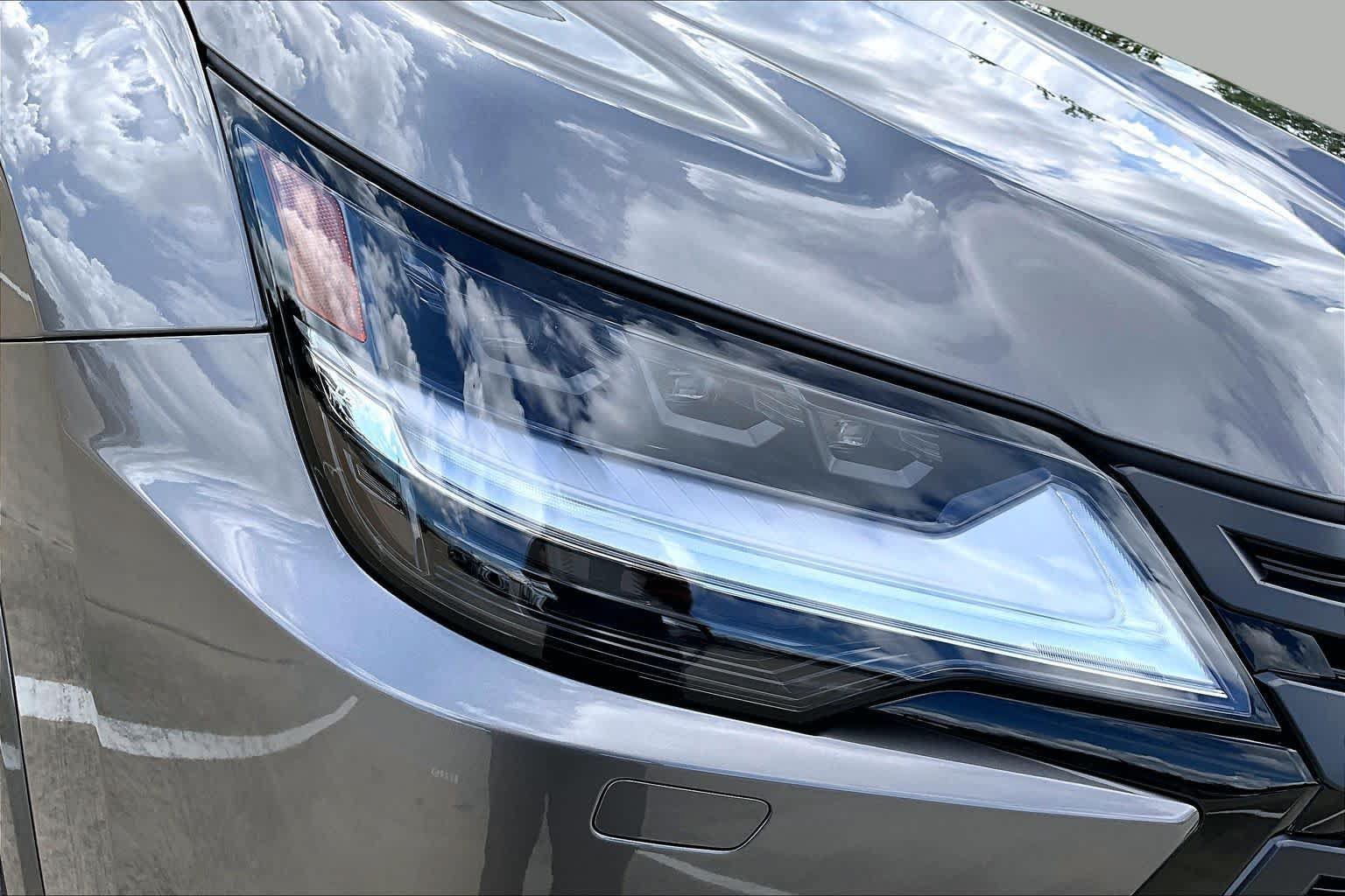 New 2026 Lexus LX 700h Luxury w/ Appearance Package AWD/4WD image 13