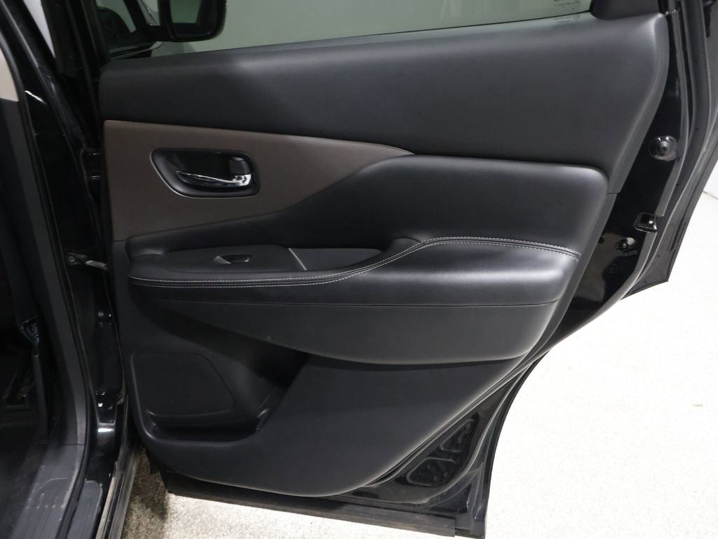 Used 2023 Nissan Murano SV image 21
