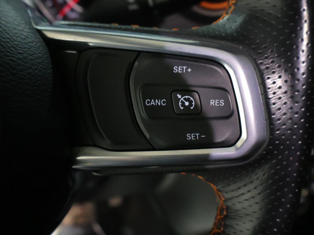 Used 2022 Jeep Gladiator Mojave w/ Cold Weather Group image 33