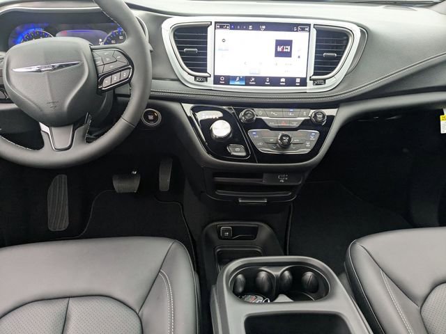 New 2026 Chrysler Pacifica Select w/ S Appearance Package image 24