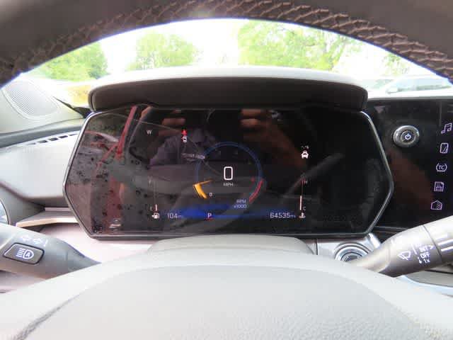 Used 2024 Chevrolet Trax ACTIV w/ Sunroof Package FWD image 24