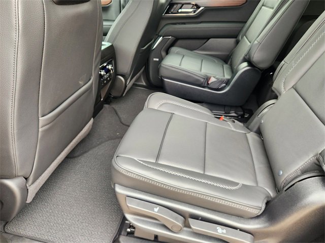 New 2026 GMC Yukon XL Denali w/ Denali Reserve Package image 19