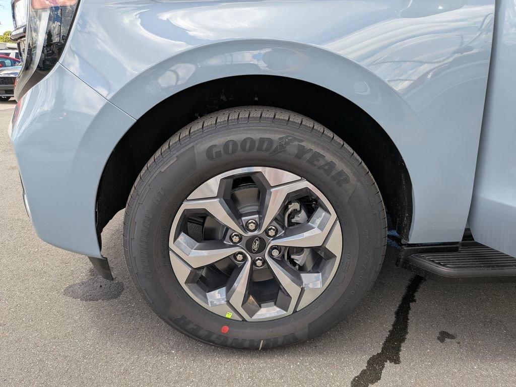 New 2027 Ford Expedition Active RWD image 30