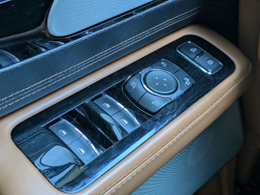 Certified 2023 Lincoln Aviator Black Label w/ Class IV Trailer Tow Package image 27