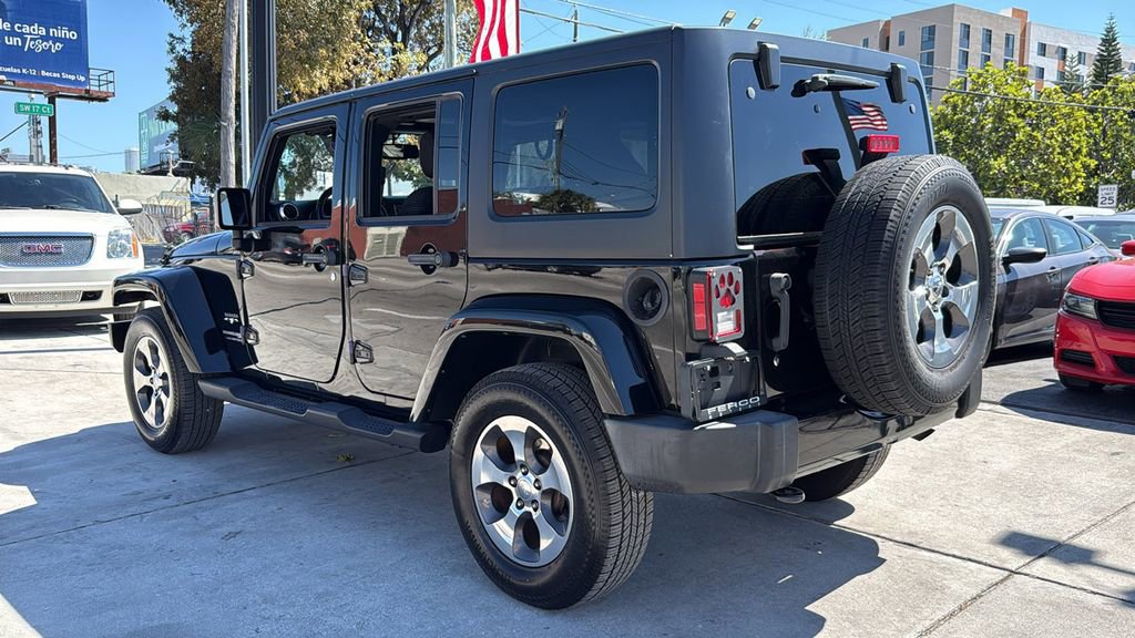 Used 2018 Jeep Wrangler Unlimited Sahara image 12