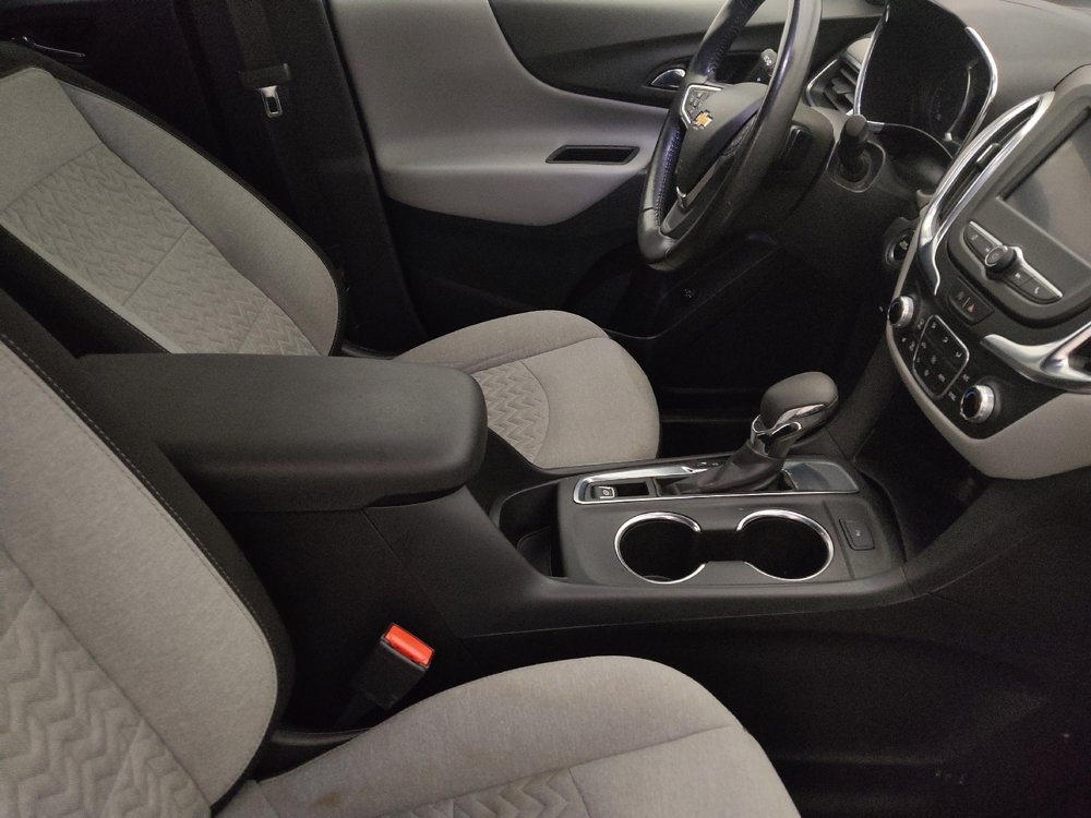 Used 2022 Chevrolet Equinox LT w/ Driver Convenience Package FWD image 21