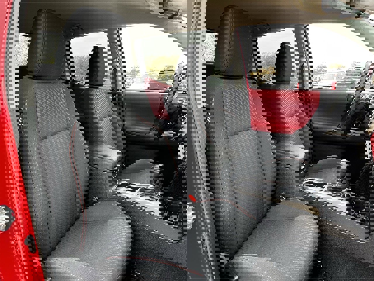 Used 2022 Toyota Tacoma SR5 image 24