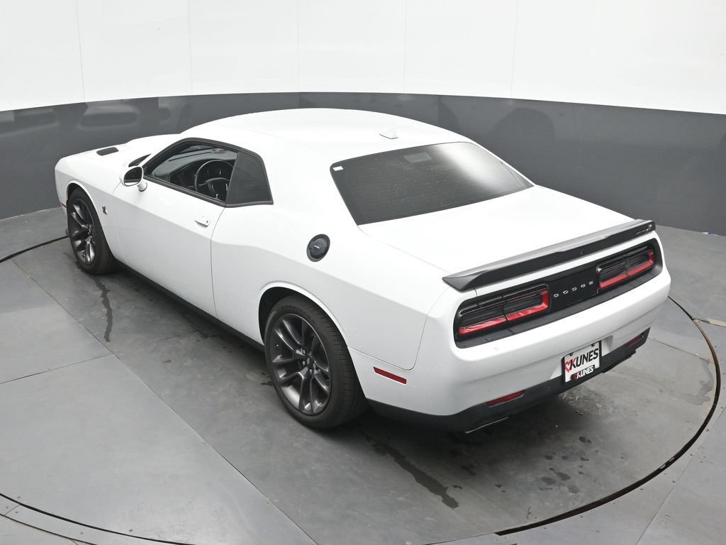 Used 2021 Dodge Challenger R/T Scat Pack RWD image 39