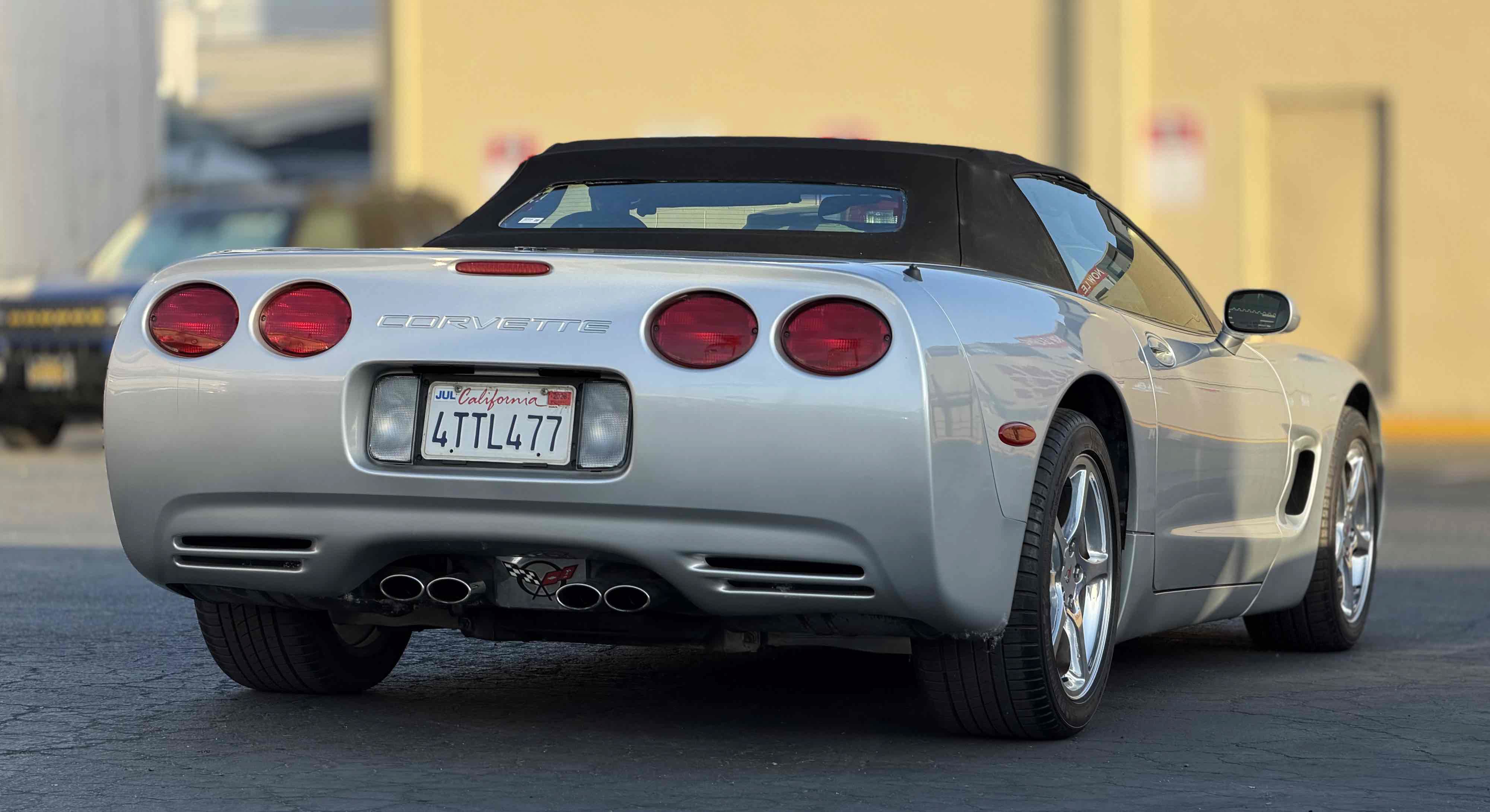 Used 2001 Chevrolet Corvette Convertible w/ Preferred Equipment Group2 RWD image 7