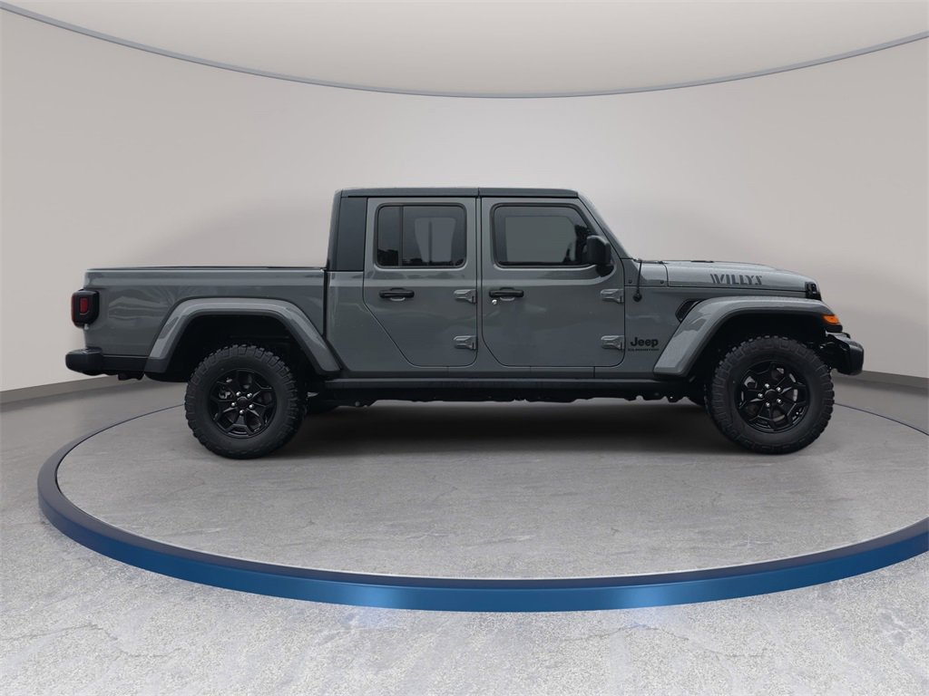 Used 2022 Jeep Gladiator Willys image 5