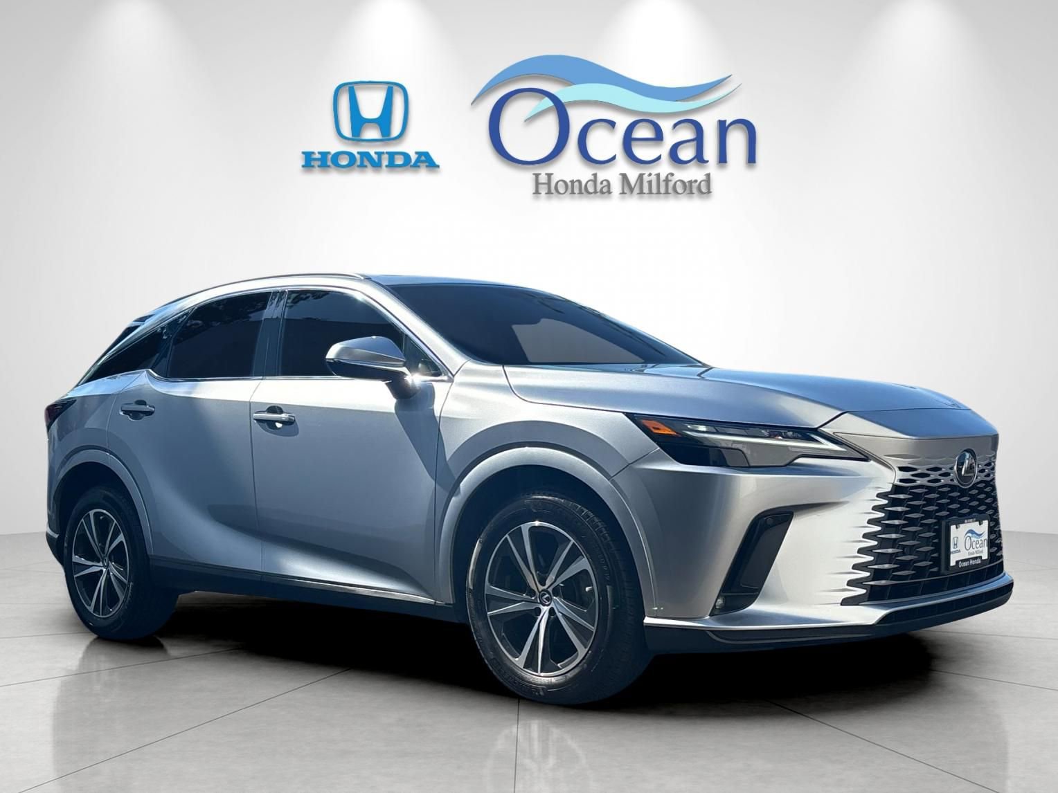 Used 2023 Lexus RX 350 Premium w/ Accessory Package AWD/4WD image 1