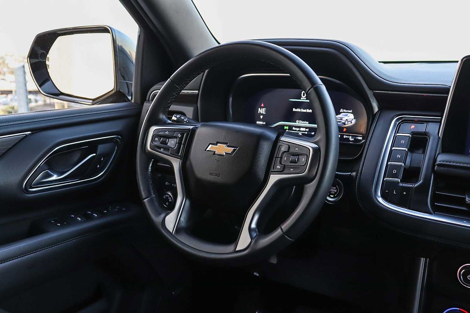 Used 2024 Chevrolet Tahoe LT RWD image 16