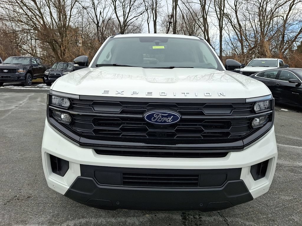 New 2026 Ford Expedition Max Active AWD/4WD image 2
