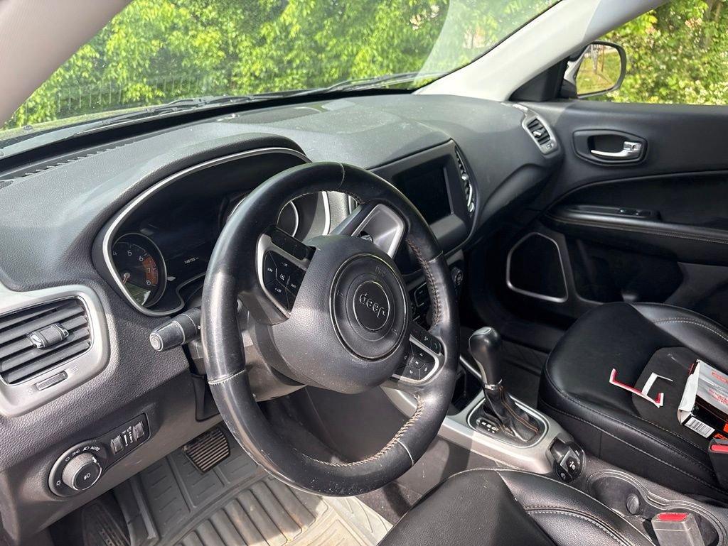Used 2018 Jeep Compass Latitude w/ Popular Equipment Group AWD/4WD image 10