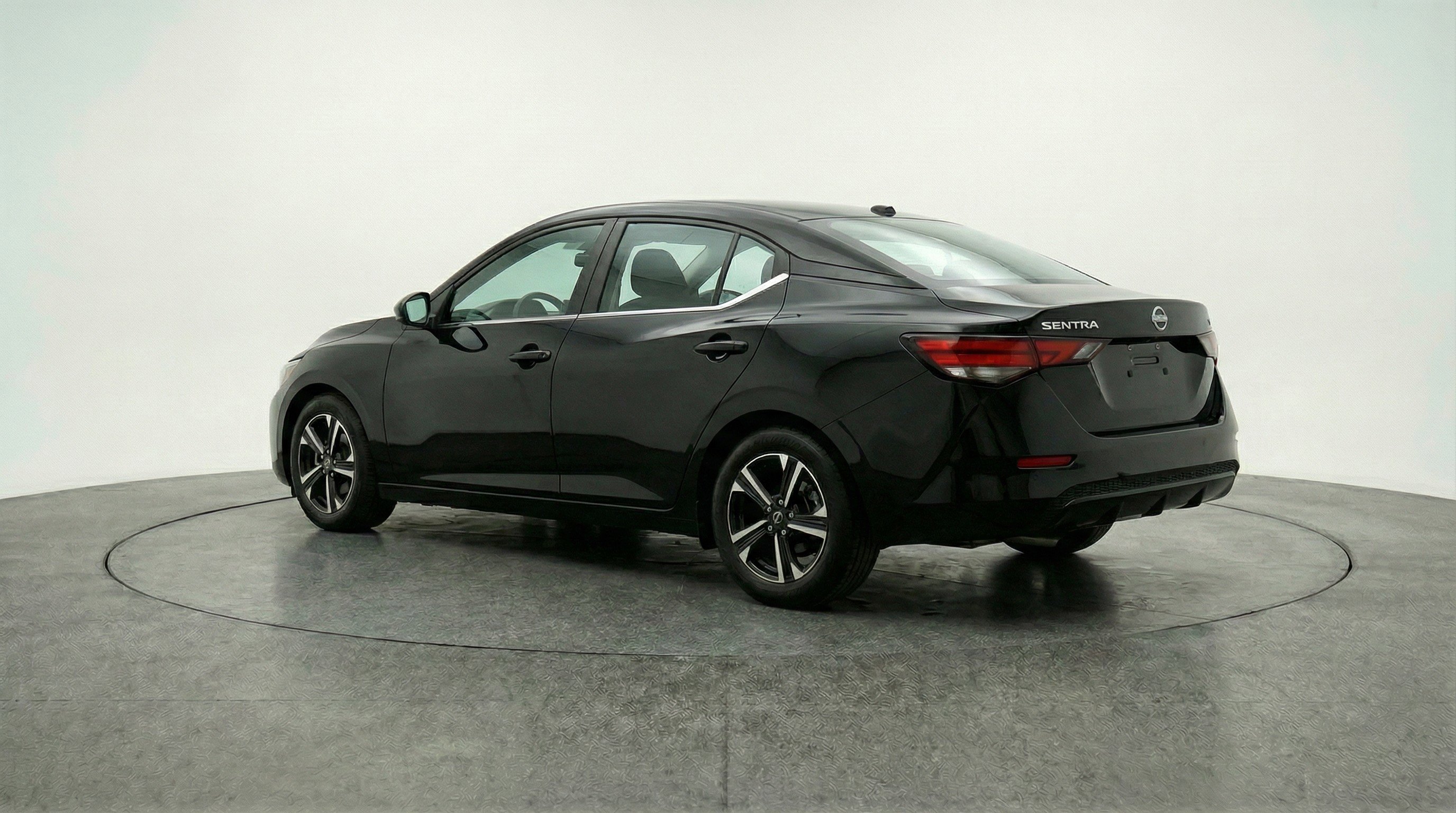 Used 2025 Nissan Sentra SV FWD image 6
