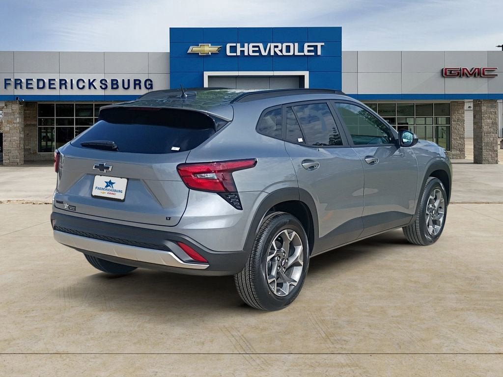 New 2026 Chevrolet Trax LT w/ Sunroof Package image 5