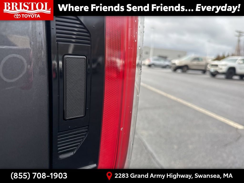 Used 2024 Toyota Tundra Limited image 17