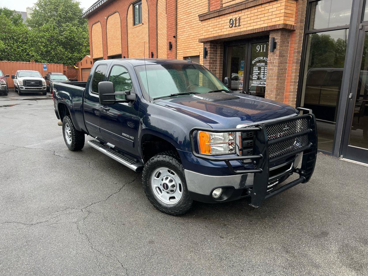 Used 2011 GMC Sierra 2500 SLT AWD/4WD image 14