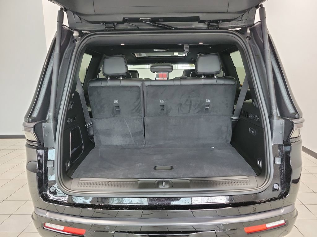 New 2026 Jeep Grand Wagoneer 4WD image 7