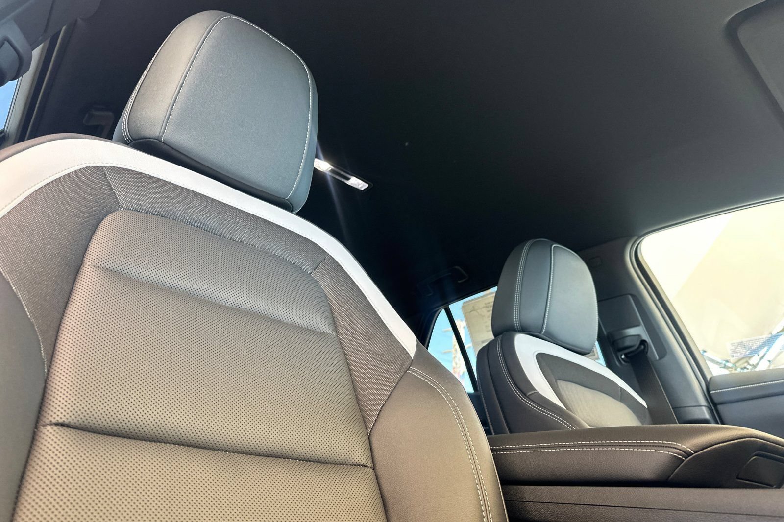New 2026 Chevrolet Blazer EV LT FWD image 18